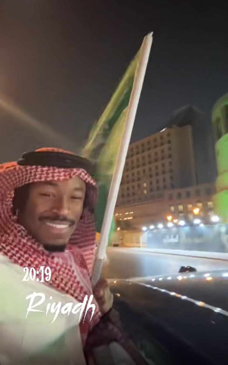 alnasser_ksa9's tweet photo. 🚨🚨🚨🚨🚨|| 📷:

محمد سيمكان في يوم الوطني  💛 https://t.co/NWvqFlICBl