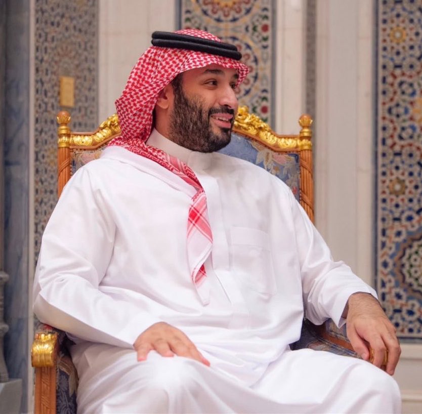 KASMBS2030's tweet photo. انت العنوان 
انت ياوطني عزنا …. 🇸🇦
عزّنا بطبعنا 
عٍزّنا بكرمنا، 
و عٍزّنا بأصالتنا، 
وعٍزّنا بجودنا، 
و عٍزّنا بطموحنا، 
و عٍزّنا بشجاعتنا، 
و عٍزّنا برؤيتنا،
انت عنواني يا #ولي_العهد_الأمير_محمد_بن_سلمان 
#اليوم_الوطني_السعودي
#اليوم_الوطني
#عزنا_بطبعنا https://t.co/WJPSqT59dk