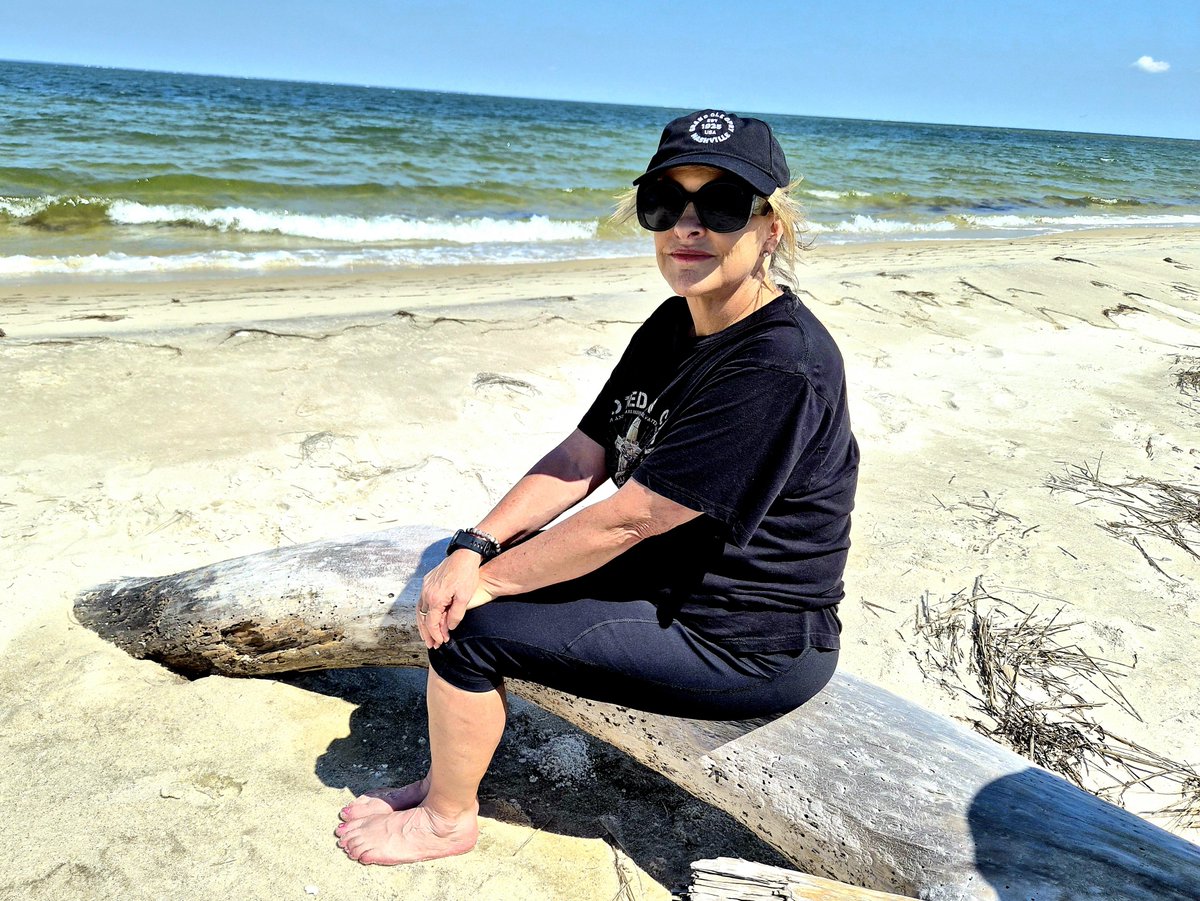 Unitedcajunnavy's tweet photo. Journalists who are actually willing to come to Horn Island and get educated on wind, water, currents, tides should be taken seriously. We were happy to escort Mrs @NancyGrace and Miss @SarahisCensored to Horn Island for a tour today! https://t.co/RecGgdXNRW