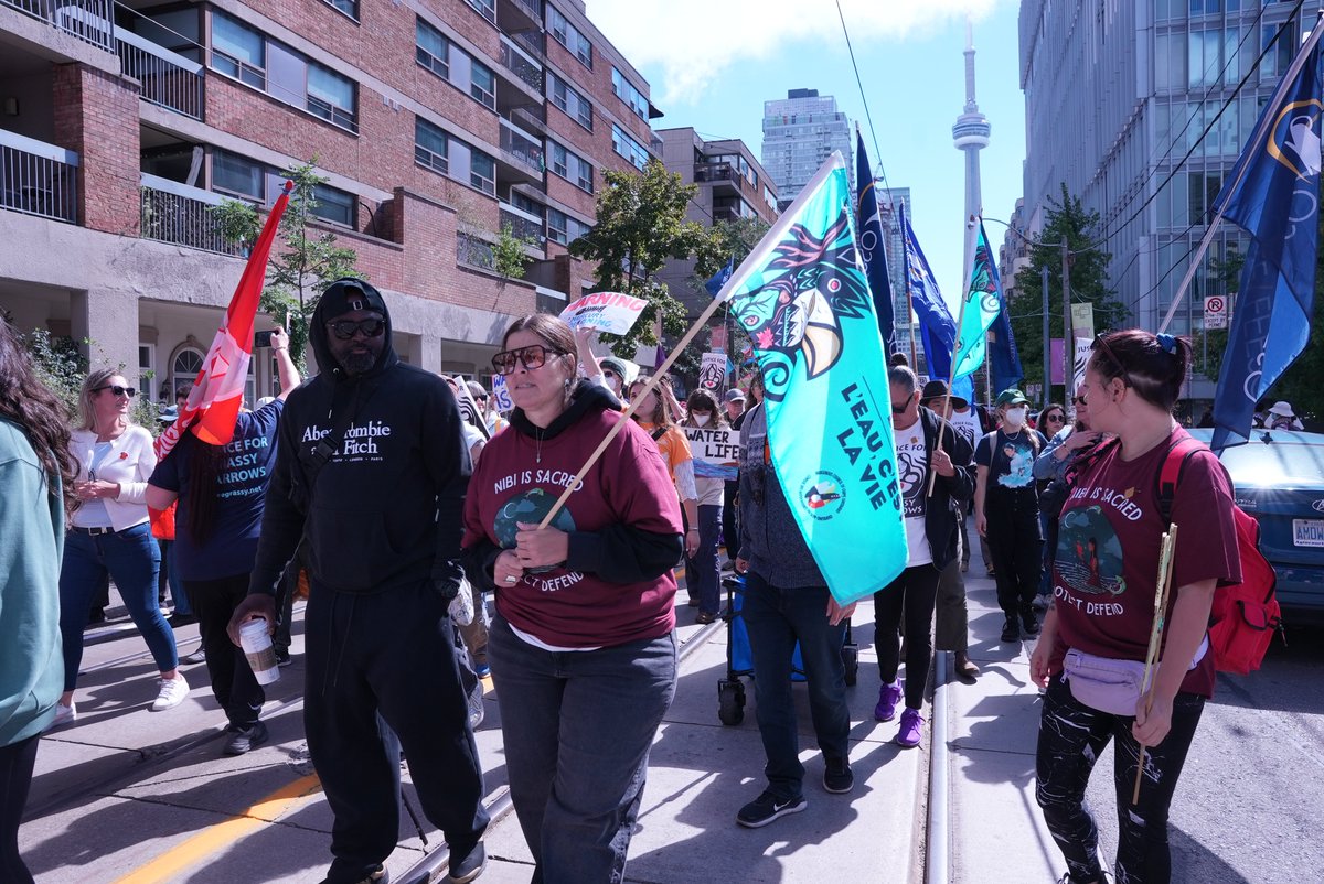 CUPEOntario's tweet photo. CUPE members joined the March for the Land to stand with Grassy Narrows First Nation. ✊🏽

For generations, the community has fought for clean water, justice for mercury poisoning, and the right to protect their land. 

We’re proud to march alongside them and add our voices to their call: respect Grassy Narrows’ sovereignty and protect the land for future generations.
