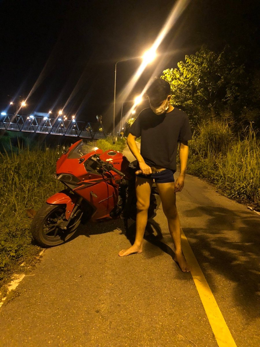 G_gus2305's tweet photo. สิ้นสุดทางจักรยาน  กัส 🚲 ก้อง
#เอ้าดอร์เชียงใหม่ #เกย์เชียงใหม่ https://t.co/Su2XRf8yMD