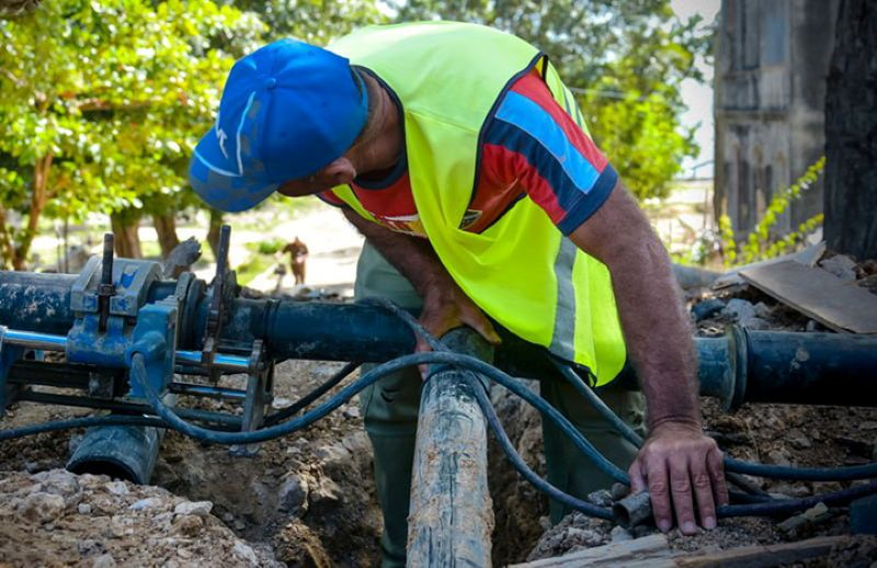 AlcidesLago's tweet photo. La provincia #Holguin  avanza en obras hidráulicas en  beneficio de barrios vulnerables, en medio de la crisis de combustible  que atraviesa el país desde hace varios meses.
#HonorHolguinero 
#HolguínSí https://t.co/hmZLNWUo2L