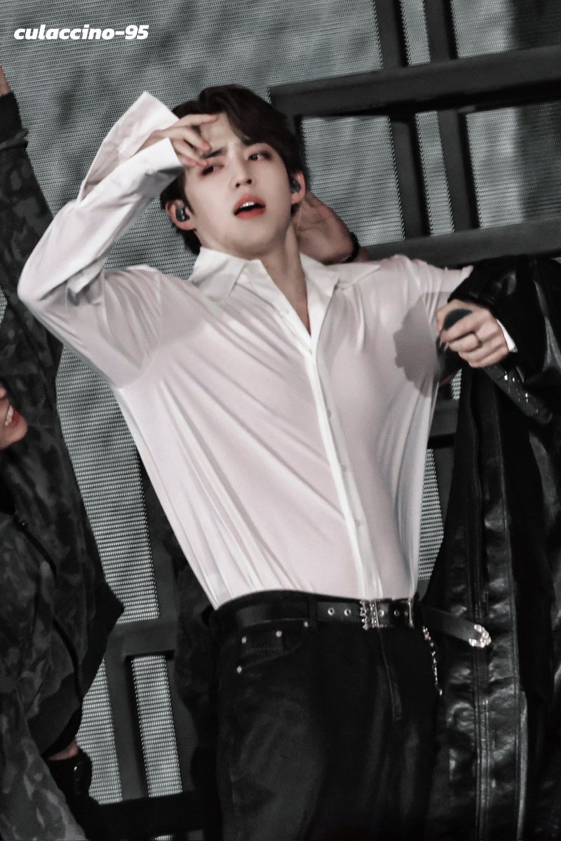 lalaliluvr's tweet photo. this seungcheol was insane. https://t.co/LRkIQfDrZv