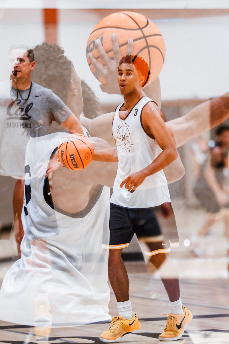 CalMBBall's tweet photo. Seeing double 📸

#GoBears | #ThroughAndThrough https://t.co/oiqtjcNtD2
