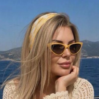 LiaAdenBeta's tweet photo. #YeniProfilResmi https://t.co/Q2Iby2XUBb