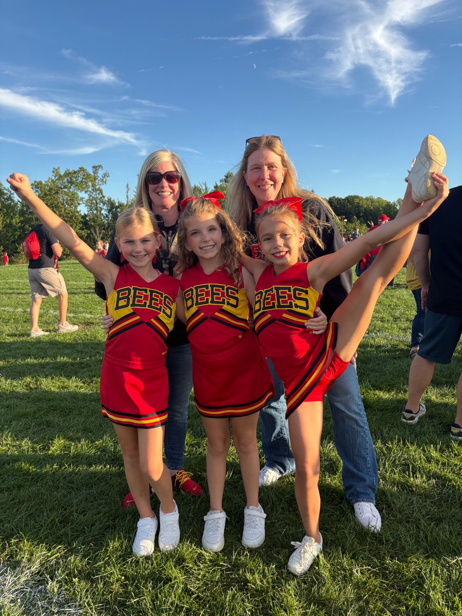 bbhcsd's tweet photo. This past Friday, our BBH Elementary School families came together for an unforgettable celebration of school spirit at the Elementary Tailgate! Thank you to our dedicated PSO for organizing this wonderful event on behalf of our families! 🐝#Educate #Empower #Engage https://t.co/2m4O6o4hep