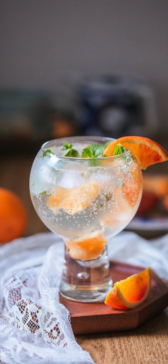 MiyokoCamille's tweet photo. Horita hecha en casa: zumo de naranja fresco + un toque de miel. Refrescante y sin azúcares aadidos! https://t.co/OZue5N3MDb