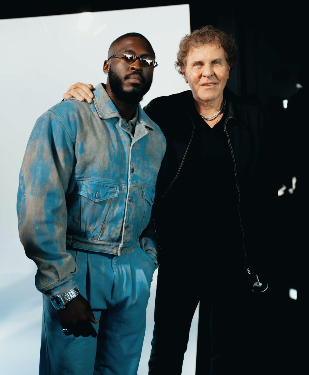 sahiphop_piano's tweet photo. Daliwonga with Renzo Rosso the owner of Diesel ⛽️ 👕👖👟

📍In Milan, Italy 🇮🇹 https://t.co/t1DPhU5TE0
