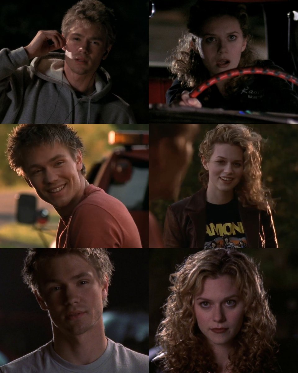 itsyouleytontla's tweet photo. 23 years since: 

"That's me inside your head."

"First of all, you don't know me. Second of all, you don't know me."

"I'll be seeing you."

I'll always love you, Lucas Scott and Peyton Sawyer ❤️‍🔥 https://t.co/3ogfCFhj3R