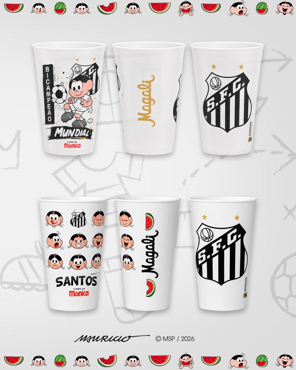 SantosFC's tweet photo. ⚽🍉 Da Vila para o Brasil!

Uma paixão que já existia nos quadrinhos agora ganha vida em uma coleção especial. A Magali, santista declarada nas histórias da Turma da Mônica, chega oficialmente ao universo do Santos Futebol Clube em uma parceria entre Santos, MSP Estúdios e Só Ídolos, celebrando os 90 anos de Mauricio de Sousa.

A coleção reúne camisas, bonés, copos, almofadas, porta-copos, chaveiros e baldes de pipoca e mais produtos, trazendo uma versão especial da personagem inspirada no Peixe e conectando duas histórias que fazem parte da memória afetiva de gerações: a tradição do Santos, dos Meninos da Vila às Sereias da Vila, e o universo criado por Mauricio de Sousa.

Uma homenagem aos 90 anos de Mauricio e um encontro entre personagens, futebol e paixão. Magali é da Vila. E agora, também, é do Brasil!🤍🖤🍉

🛒 A coleção já está disponível no site da Só Ídolos.