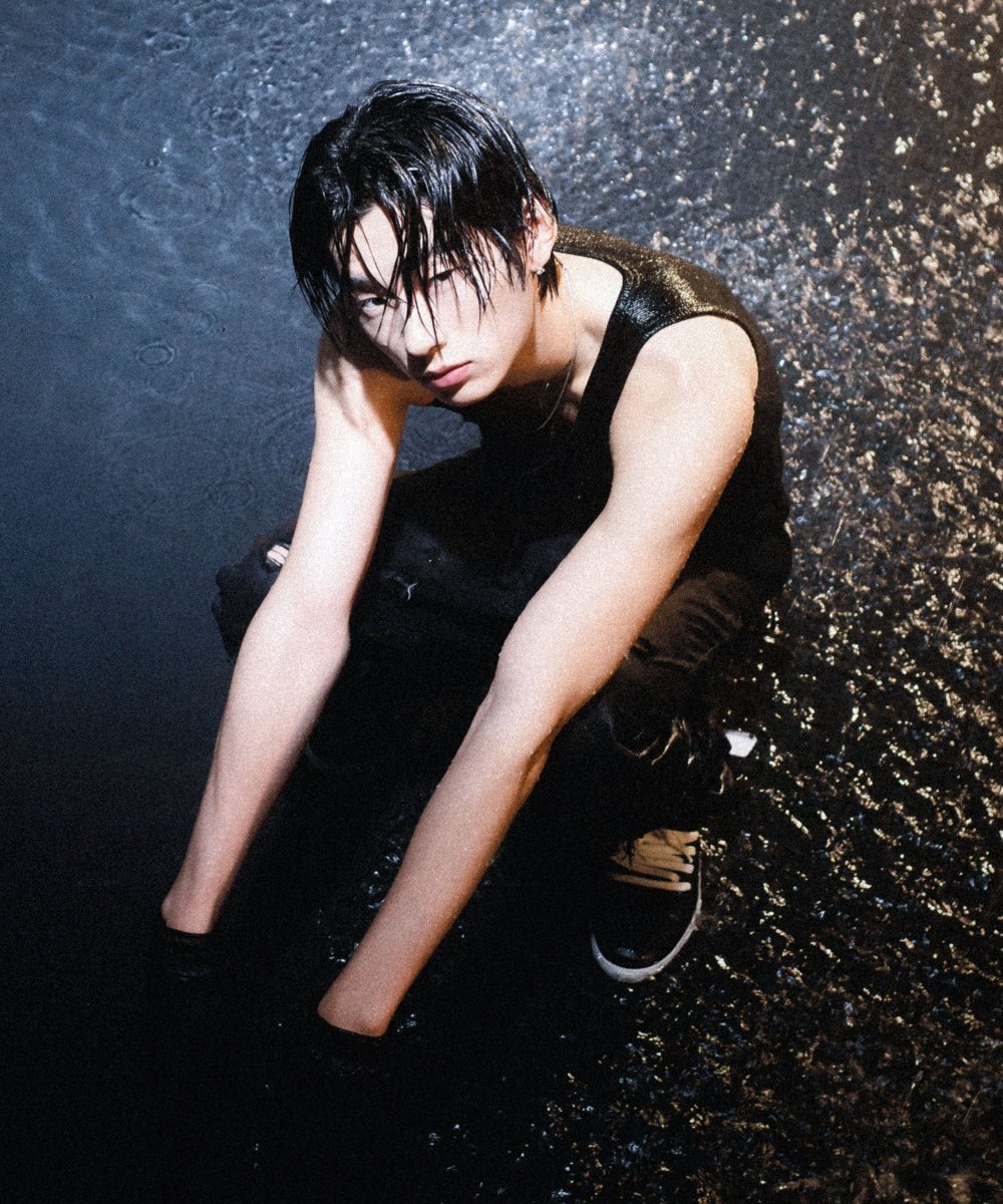 YukikoKori's tweet photo. Park Jongsoo I can't breathe https://t.co/b2GnzIf6qq