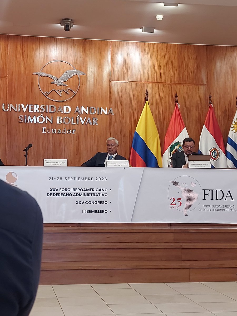 xsavico's tweet photo. @jrodriguezarana Un honor tenerlo en Ecuador apreciado Dr. https://t.co/z8xWgwqnbU
