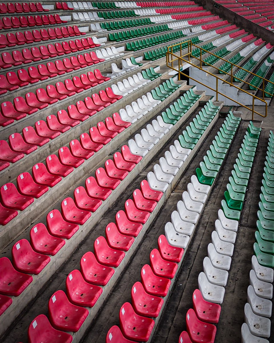 LeonasSantaFe tweet picture