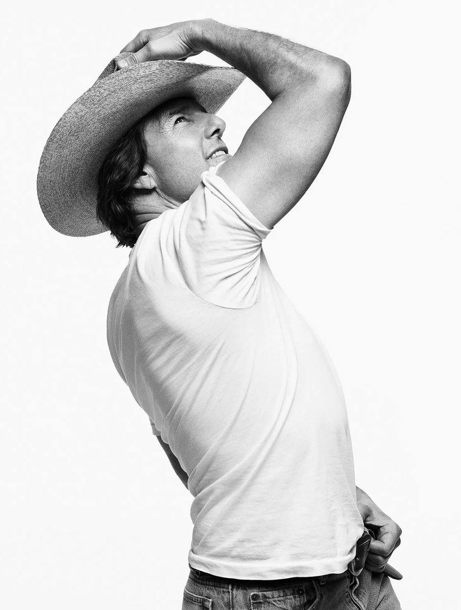 FilmUpdates's tweet photo. Tom Cruise says he’d make a movie with Taylor Swift.

“If she ever decided to direct, she could be a director of feature films. I know she does her videos and she does a beautiful job. It would be amazing to work with her on anything.” https://t.co/BtI3ANuajN