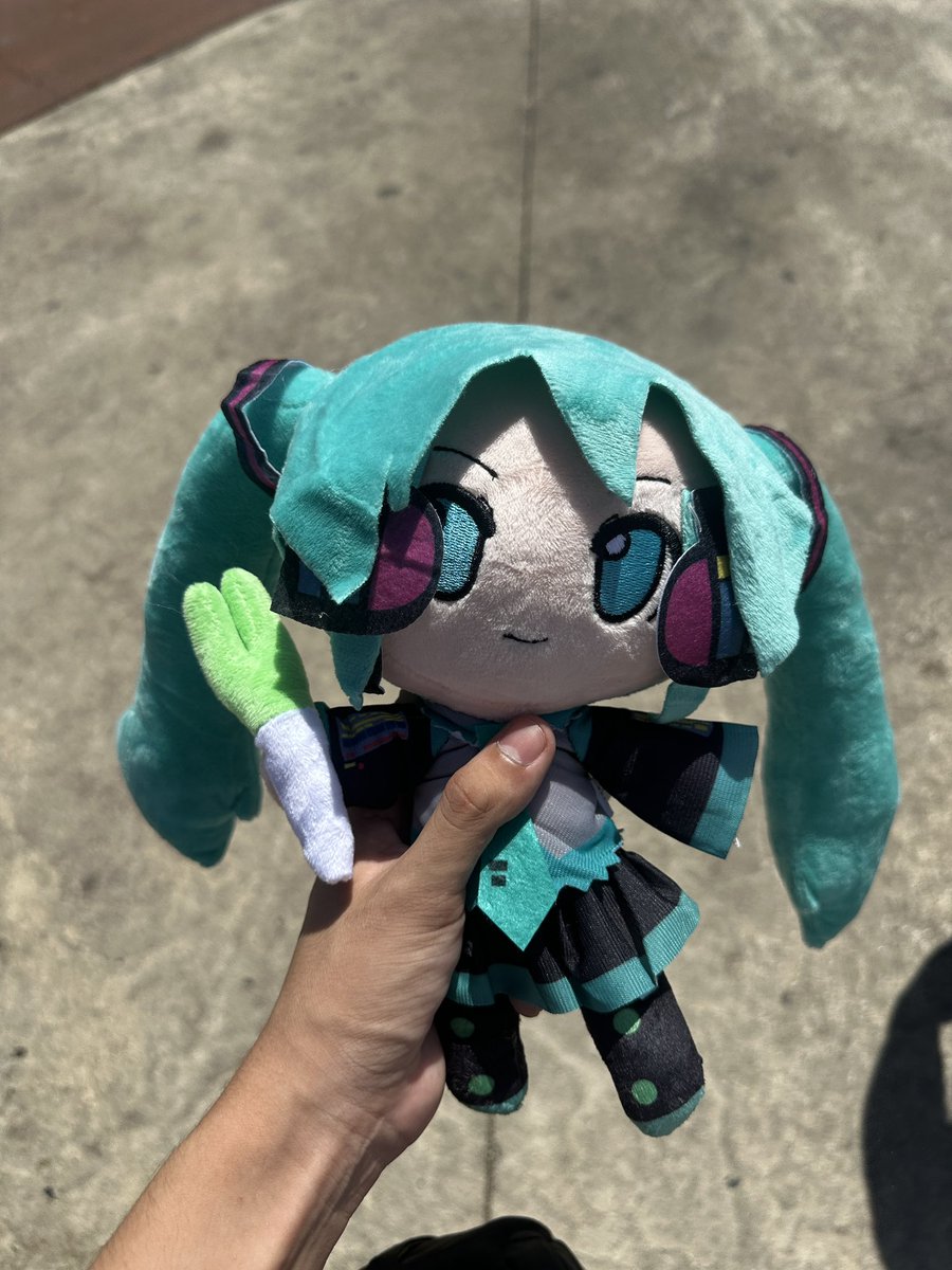 Evrything128bit's tweet photo. Got this Miku plush from a port shop https://t.co/kRRI65QImb