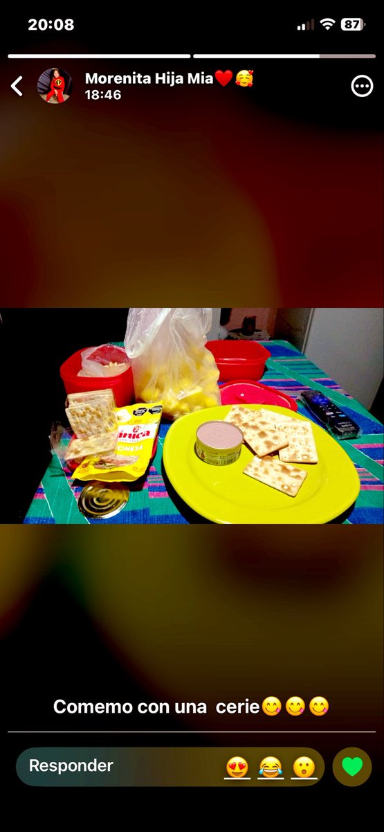 danueliruiz's tweet photo. 🥰🥰 tira estados también 🤭🤭 también quiere iPhone la señorita 🤭🤭 https://t.co/BQIomJLzHy