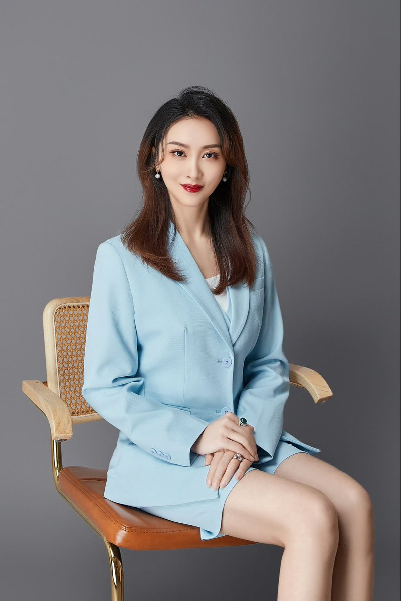 sunyunran's tweet photo. 北京理工大学助理教授裴轶的“巧克力”课程被叫停了。
目前已快进到查她论文的环节了…… https://t.co/MlRzhPUneu