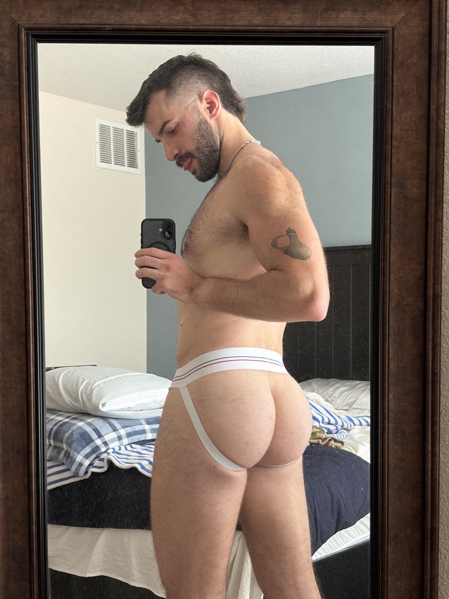 milehighhomo_'s tweet photo. Wednesday hump day such and so forth https://t.co/njK8iZIzES