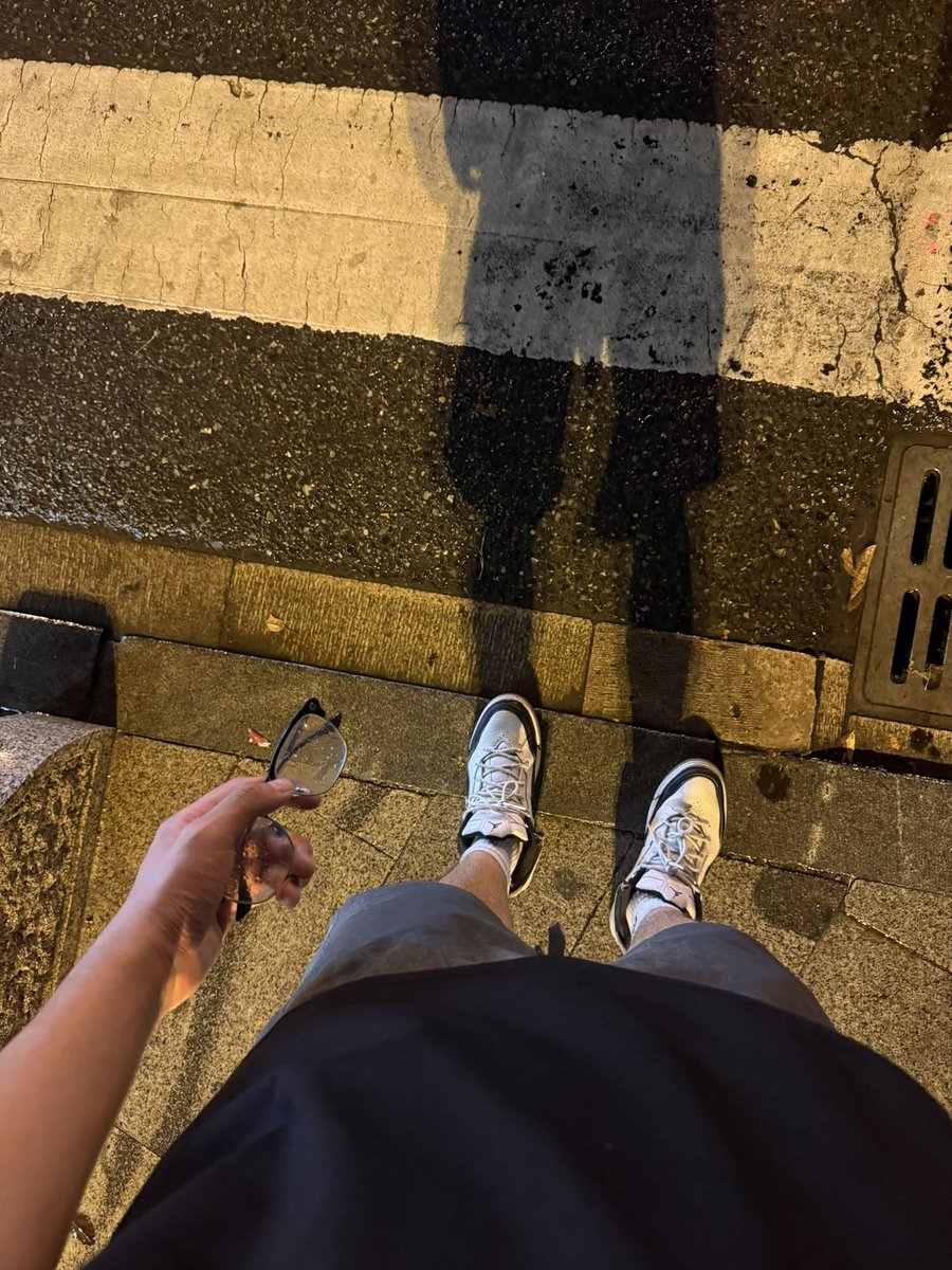 nnyn330705's tweet photo. 真他妈想踹死你这种傻逼
傻逼🏧垃圾玩意 https://t.co/HWG2t6rUZf