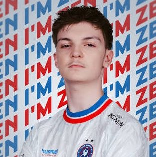 RLRecon's tweet photo. As part of the new season, Zen’s MMR was reset from over 3000 to 1660 (-1340) 😳😳

That’s the same amount as MMR as the entire grind from Bronze 1 - Champ 3 (ii), just 60 MMR shy of Grand Champion!

(Spotted by @ExplosiveGyro) https://t.co/0p1RpJCew0