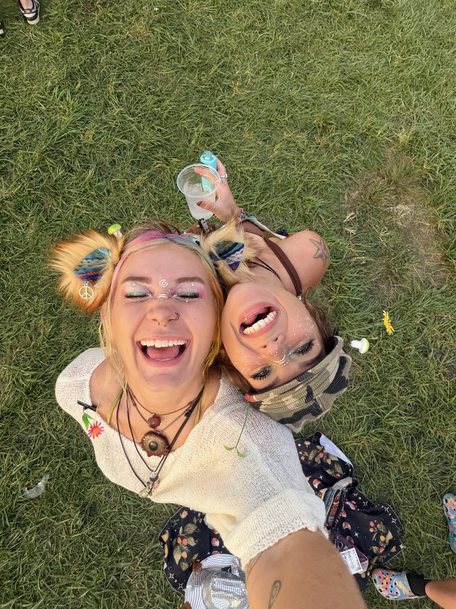 k8lynwatsonn's tweet photo. a little mud never hurt no one @lost_lands 🤭😈🦕 https://t.co/NhMmnrAlej
