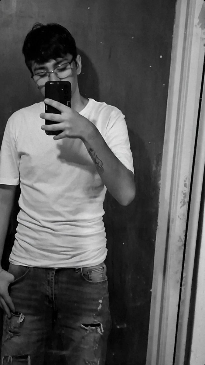 Danic0x's tweet photo. La cara/ la verga 

Vendo mi contenido en telegram 
@santi_167 manden mensaje 🤍 https://t.co/HNPmsbin3N
