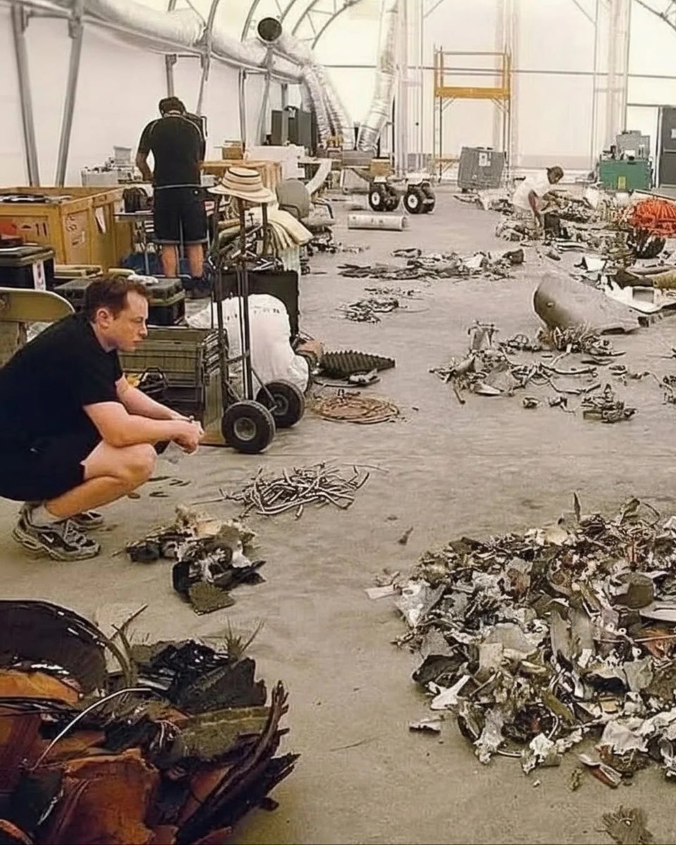iain_jo's tweet photo. the day our early test model smashed into the wall https://t.co/DbXghHrVJD