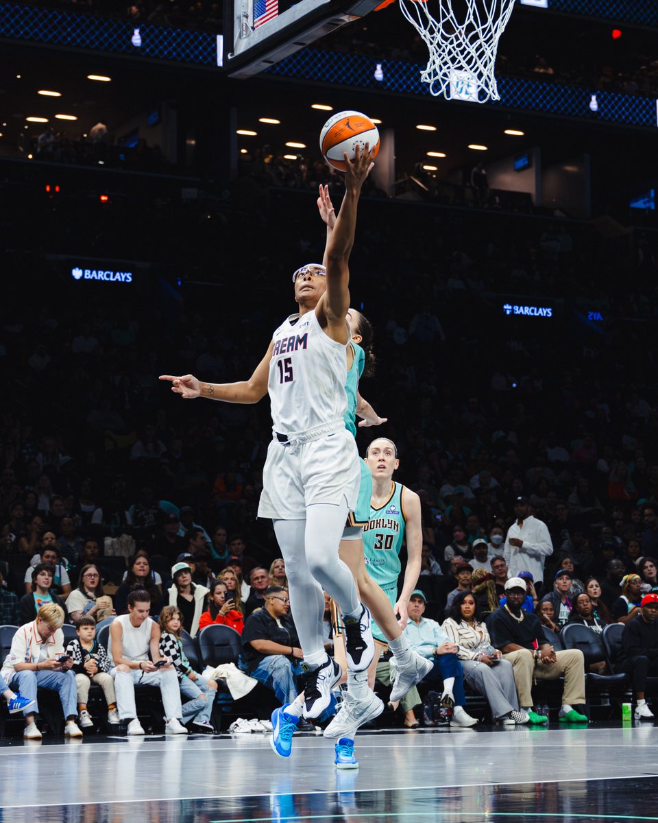 AtlantaDream's tweet photo. Last time in NY was just the beginning. The playoff intensity continues tonight 😤

Dreamers, we need your energy from near and far. Who's tapping in tonight? https://t.co/hk0J1MvhyW