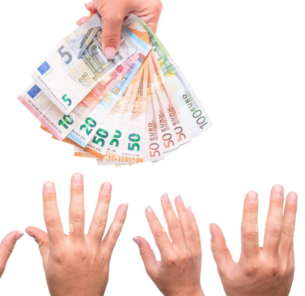 kewler79's tweet photo. @KamilDziubka Wy z DerOnet się sprzedajecie za parę € każdego dnia. 

Nic innego się dla was nie liczy, tylko "PIENIĄDZ" ! https://t.co/Y3PtEWgKEe