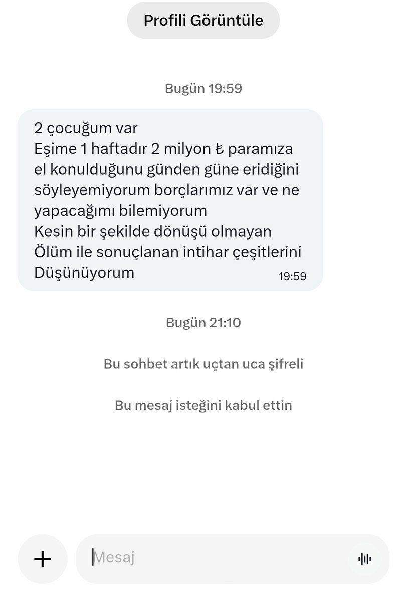 CagriB26816's tweet photo. Gelen Dm lerden biri. 
Gerçekten çok üzülüyorum. Herkesle elimden geldiğince konuşarak destek olmaya çalışıyorum. Durum artık farklı bir boyuta geçti. Burada mağdur olan insanlar da kendimi görüyorum. Hepimiz aynı şeyleri yaşıyoruz. Yalnız değilsiniz ve intihar asla bir çözüm değil. İnsanlar bir haftadır uyuyamıyor, yemek yiyemiyor, ailesinin yüzüne bakamıyor. Sorumlular belli. Hesap verecekler.
Bu belirsizlik mahvediyor insanları.

#TeraMağduriyetiSonBulsun #tly #fonmağdurları #thf