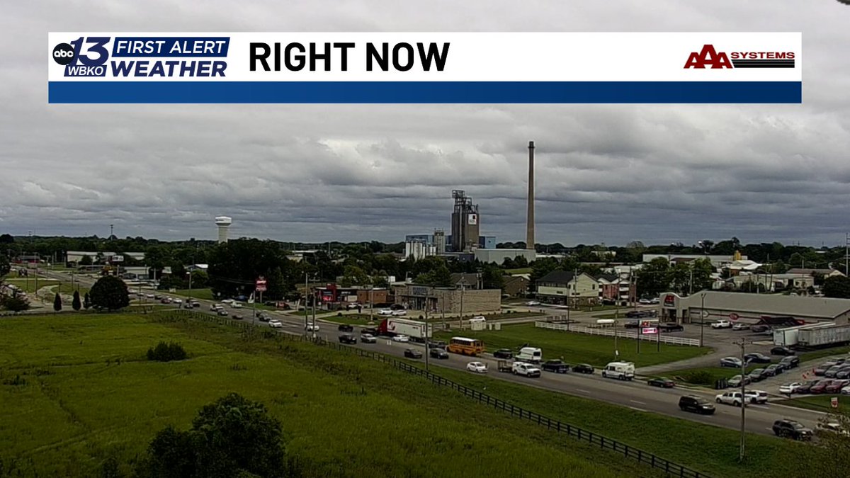 DavidWolter1's tweet photo. It's definitely been a cool and gloomy autumn day!  How do you like it? #kywx #BGKY https://t.co/tMfiauoCH8