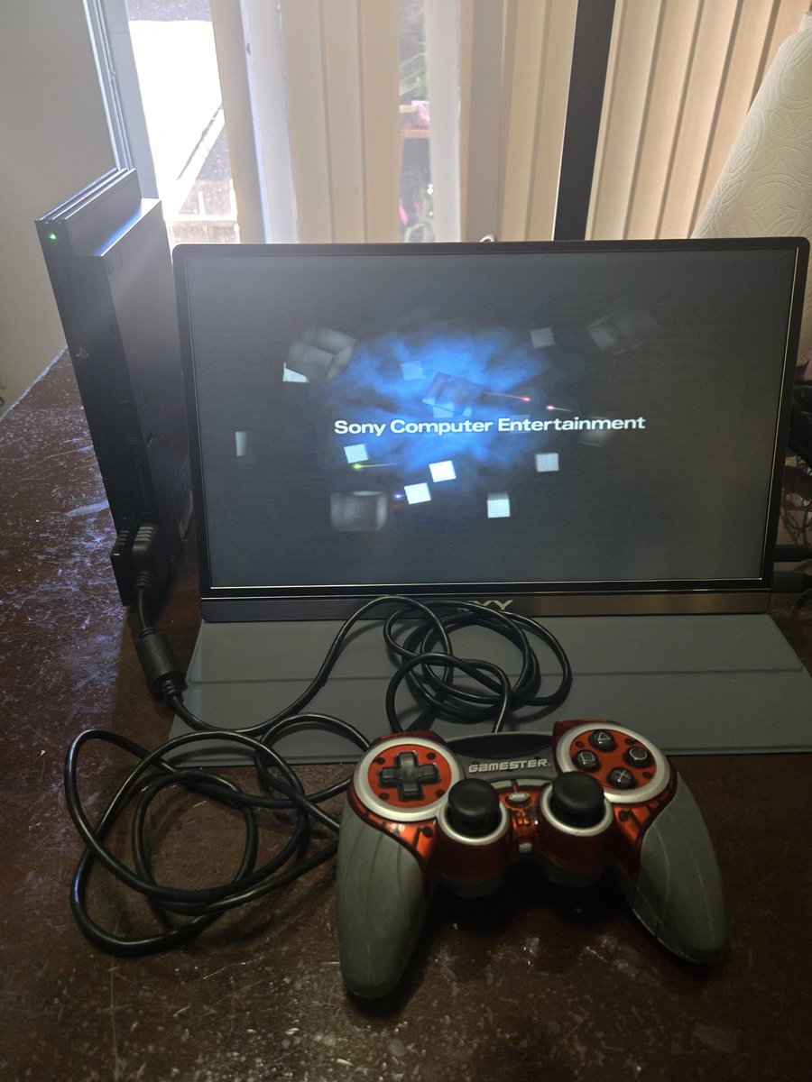 fractionpoint's tweet photo. Finally a new ps2 for me! Time to play Kingdom Hearts! Paid $400 bucks for this ps2, hope it was worth it! https://t.co/xbjIinjTsO