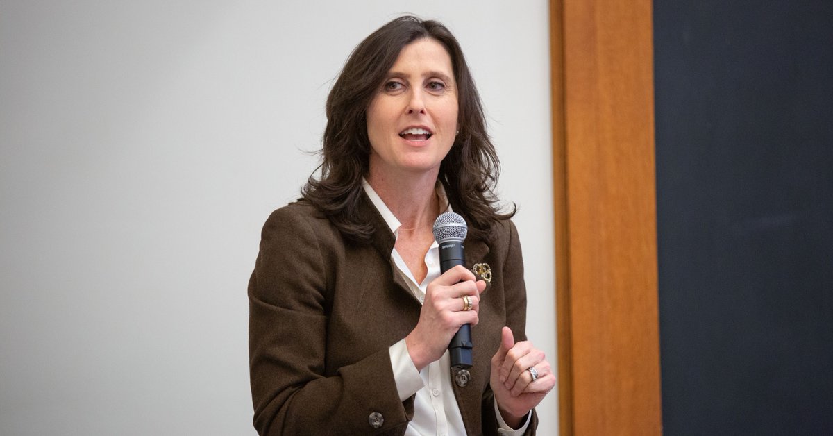 YaleLawSch's tweet photo. Ambiguity has long played a central role in how courts interpret legislation. But a forthcoming paper by Professor Abbe Gluck asserts that ambiguity’s reign in statutory interpretation is over.

JOTWELL previews.
https://t.co/3uWzBoIKLw https://t.co/u3uJioD8tS