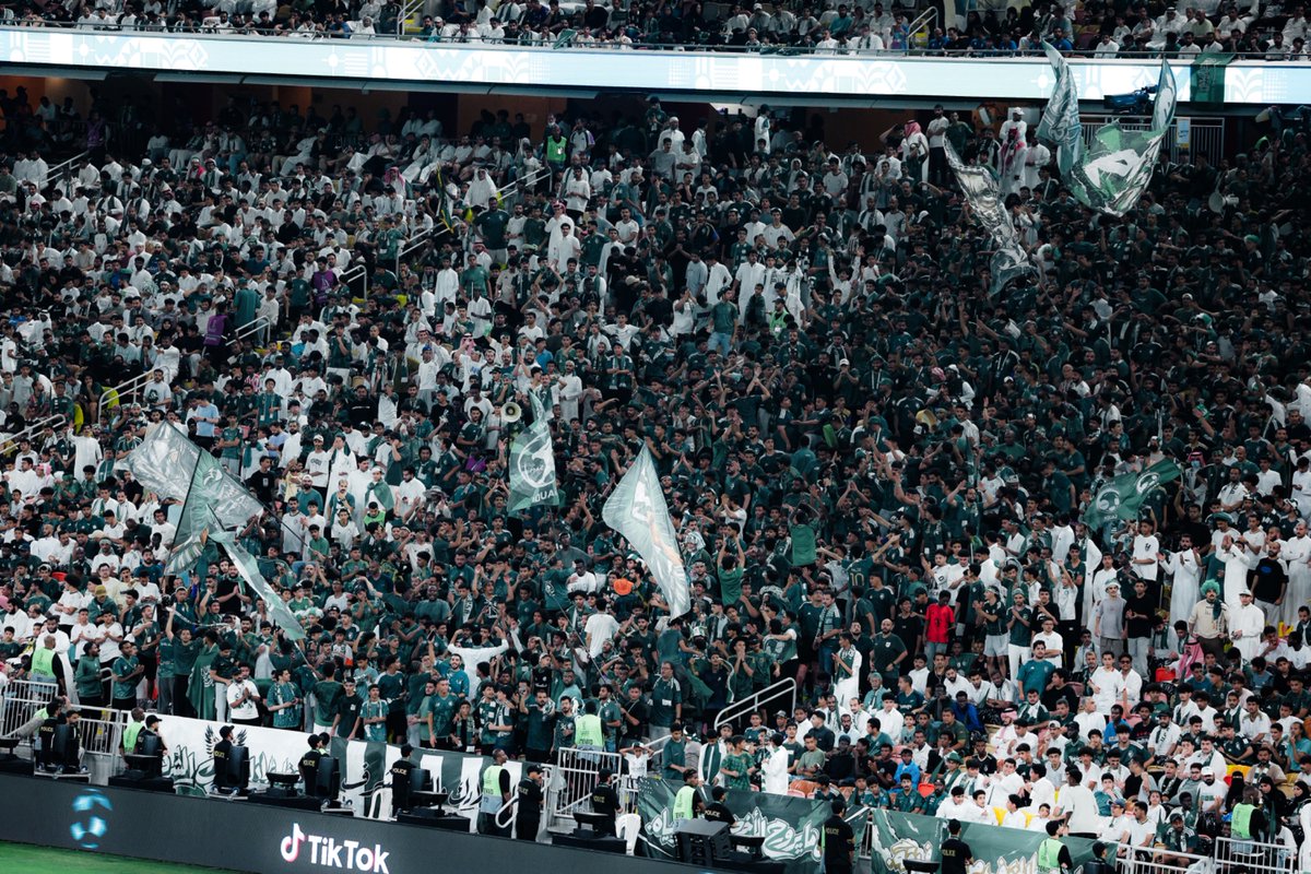 SaudiNT's tweet photo. في يوم الوطن 💚
شكرًا جمهور الوطن 🇸🇦👏 https://t.co/IZBIhAWNok