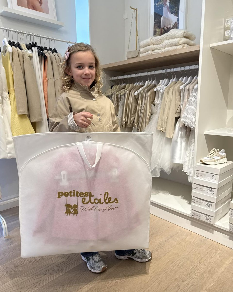 yarcakseni's tweet photo. Stockverkoop communie 2026

Het communieseizoen zit erop. Tijd om plaats te maken voor de nieuwe collectie! Van dinsdag 9 tot en met zaterdag 13 juni geniet je in de winkel van 40% korting op kleding, accessoires en schoenen. OP=OP! https://t.co/zWFQFJy0rl