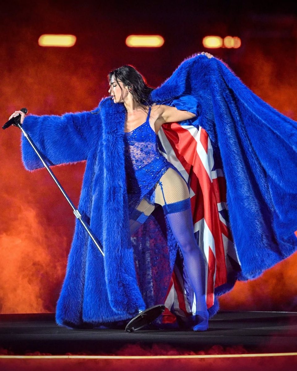 dualipaacervo's tweet photo. 🚨 CONFIRMADA: Dua Lipa será uma das headliners do Coachella 2027. https://t.co/la2LeaDRcc