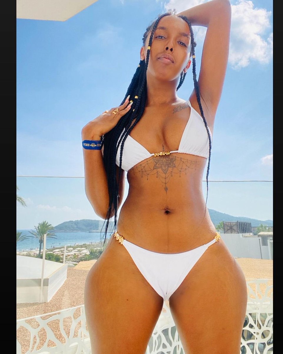 icarribbean9's tweet photo. Your favourite somali queen 👑 
Lolitah ❤️‍🔥
#somalian #UK #US https://t.co/BcwEvom468