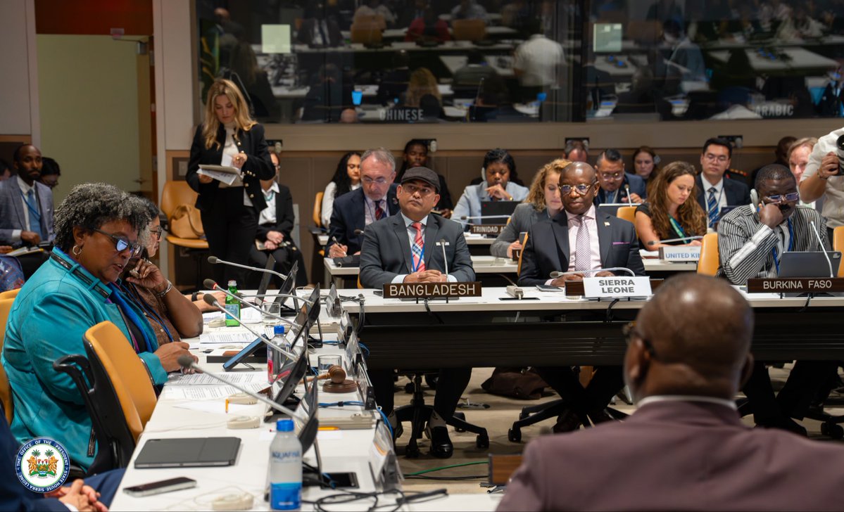 julius_maadabio's tweet photo. Climate action is now a legal obligation rather than merely a matter of political goodwill. Today, at the Climate Vulnerability Forum chaired by Prime Minister Mia Amor Mottley of Barbados at the United Nations Headquarters in New York, I reaffirmed Sierra Leone's endorsement of the Vulnerability to Viability Compact. 

We encourage our partners to offer equitable terms and genuine collaboration as we progress from mere ambition to achieving transformative outcomes.
@miaamormottley