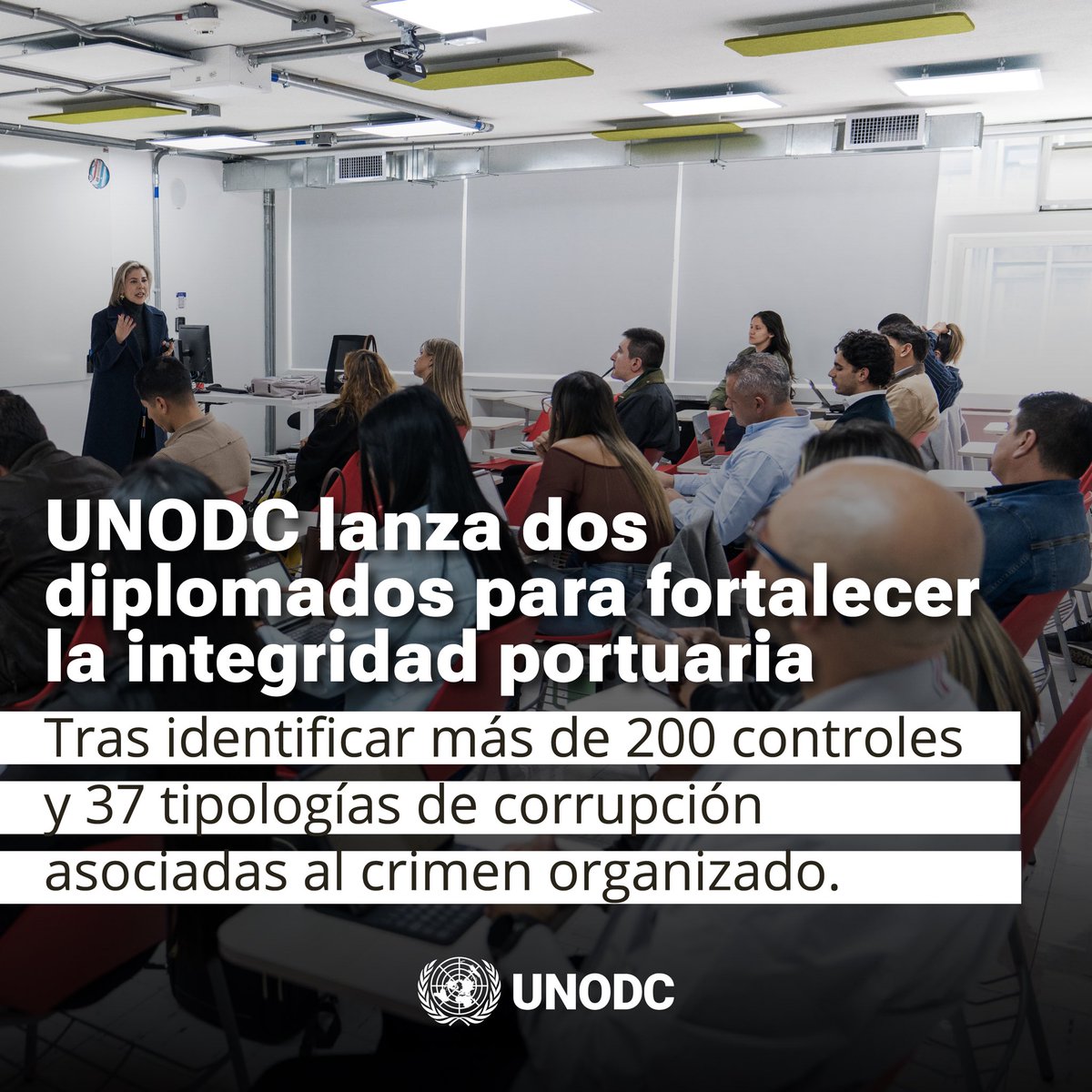 UNODCROCOL's tweet photo. 37 tipologías de corrupción, 151 riesgos y más de 200 controles identificados en los puertos de 🇨🇴. 

Con base en esta evidencia, @UNODC, @URosario y @StateINL ponen en marcha dos diplomados sobre integridad portuaria. 🚢

Lee la nota completa aquí: 🔗https://t.co/vFnZwAAxnp https://t.co/XIweAzYDGS