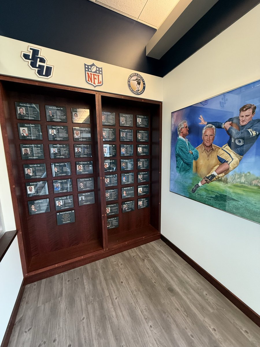 ChrisRussoFB's tweet photo. Who’s next? ⚡️ https://t.co/0DBiXLdS4M