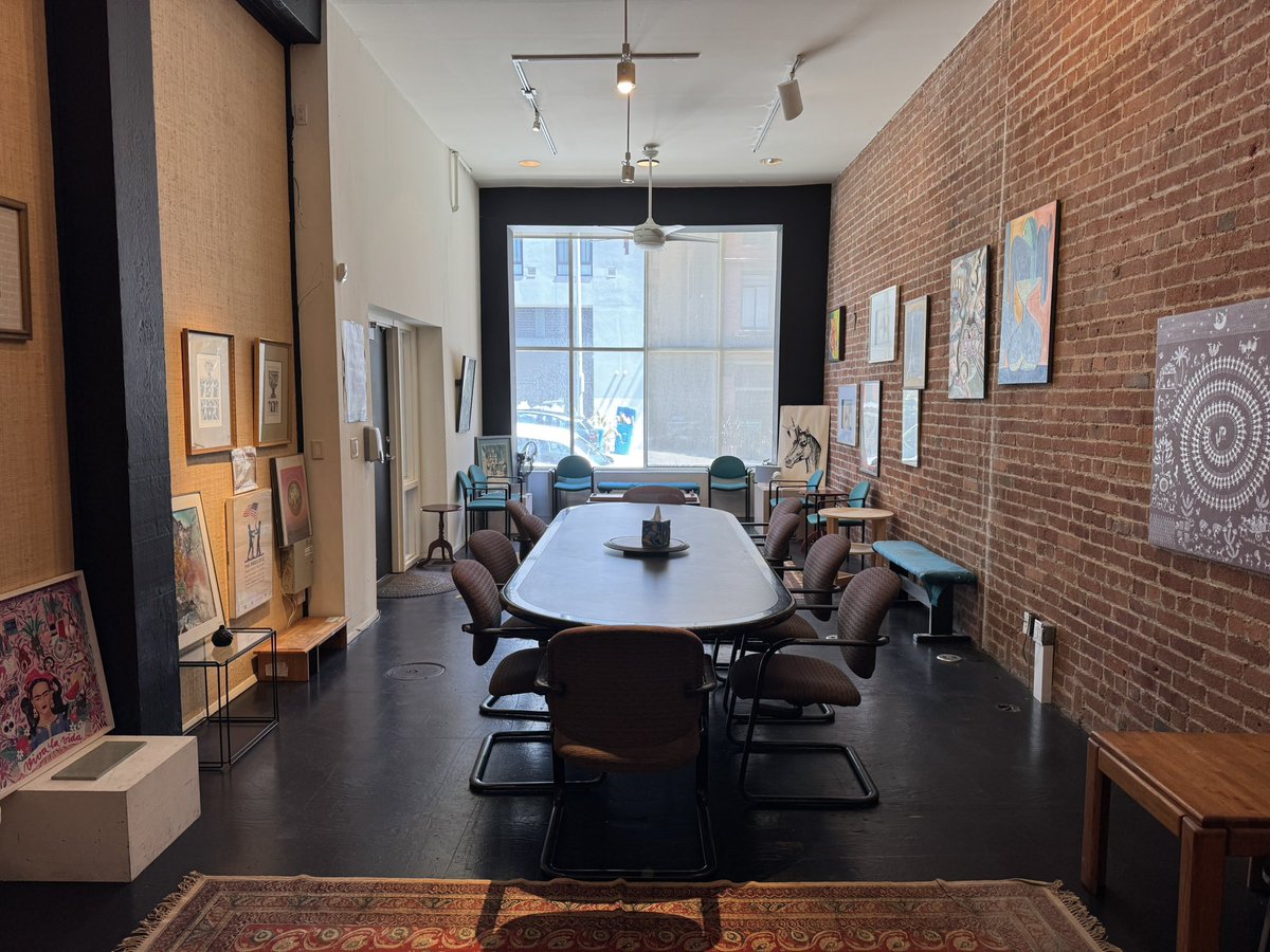akcushman's tweet photo. 1200 sq ft office space for lease on Sansome, in SF’s highly desired Jackson Square. $5K per month, it’s on the first floor in our building. Can come with the office furniture if desired! https://t.co/eYhCRAHGO8