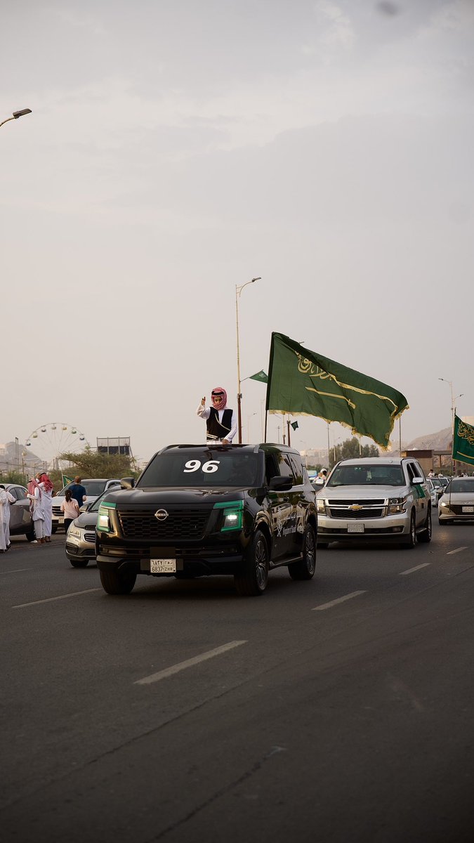 _baala1992's tweet photo. الوطنية في صورة 🇸🇦📸 #اليوم_الوطني_السعودي_٩٦ #امانة_الطائف #الطائف https://t.co/LMG9JqhdG4