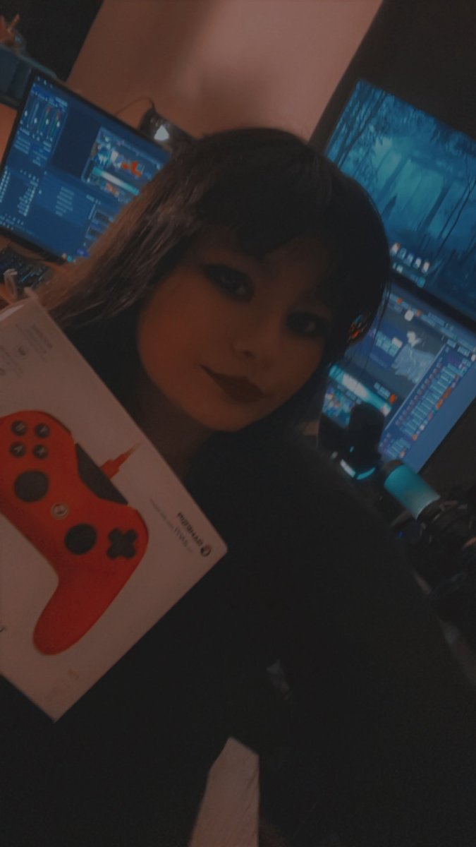 valkyrie_szn's tweet photo. SUB TO ENTER IN THE GIVEAWAY 
PRIZES ( Tarantula 8k PC ) 
PC ONLY 

https://t.co/Oy3kYKya5L
giveaway ends October 15th https://t.co/39lxE8Uy8F