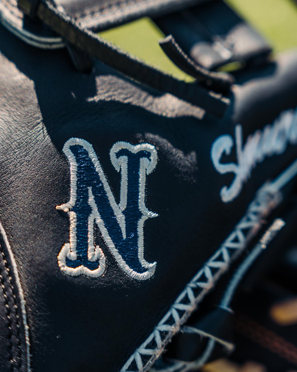 NevadaBaseball's tweet photo. Fresh leather for fall ball 😮‍💨 

#BattleBorn https://t.co/VJIUitEfbp