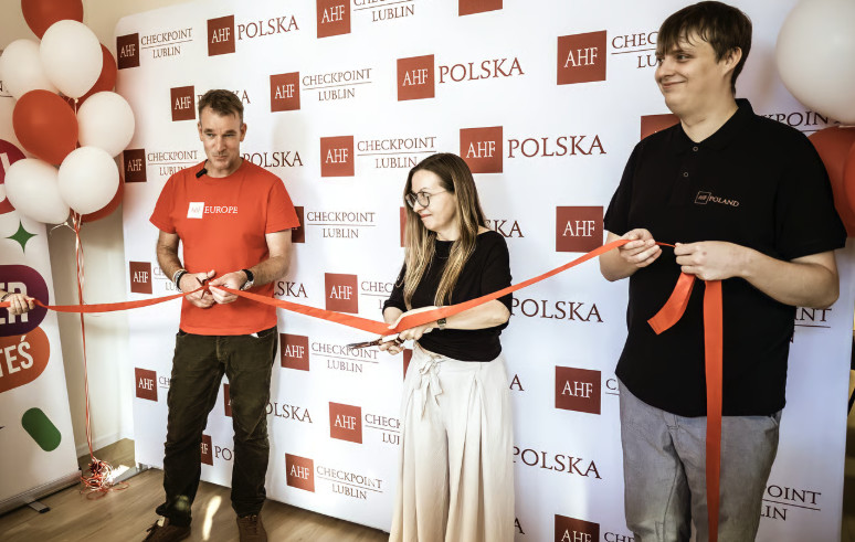 AHFcares's tweet photo. AHF Poland has opened a new space! 🇵🇱

Checkpoint Lublin offers free HIV testing, sexual health information &amp; support in Polish, English, Ukrainian &amp; Russian, creating a welcoming place for people who may face barriers to health care.

Read more: https://t.co/P2eTaZuDjV https://t.co/uK7MjiQk97