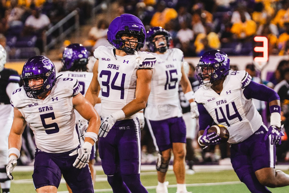 SFA_Football's tweet photo. Pine Curtain.
#AxeEm x #EastTexasTough https://t.co/yB25o9YiXt