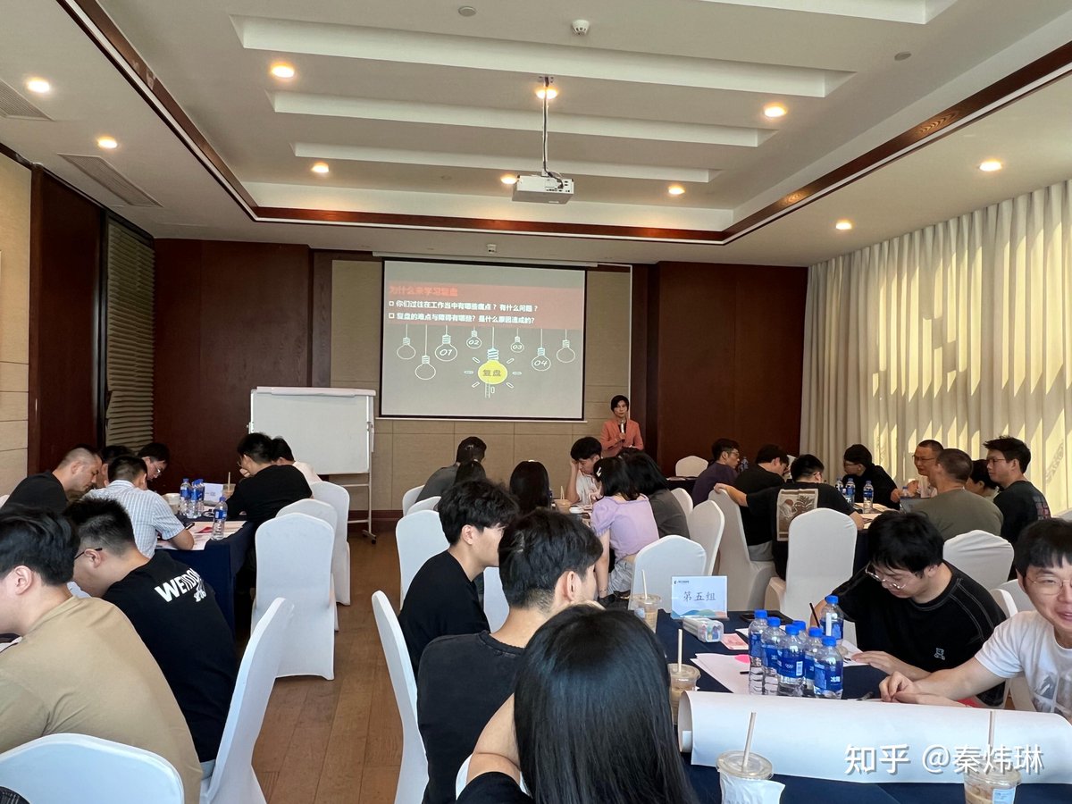 MintaAmode2euh's tweet photo. Hoy compartí conocimientos sobre marketing digital con profesionales de la región en el taller del Centro de Innovación. Increíble experiencia de aprendizaje mutuo! https://t.co/81MwRFCdcU