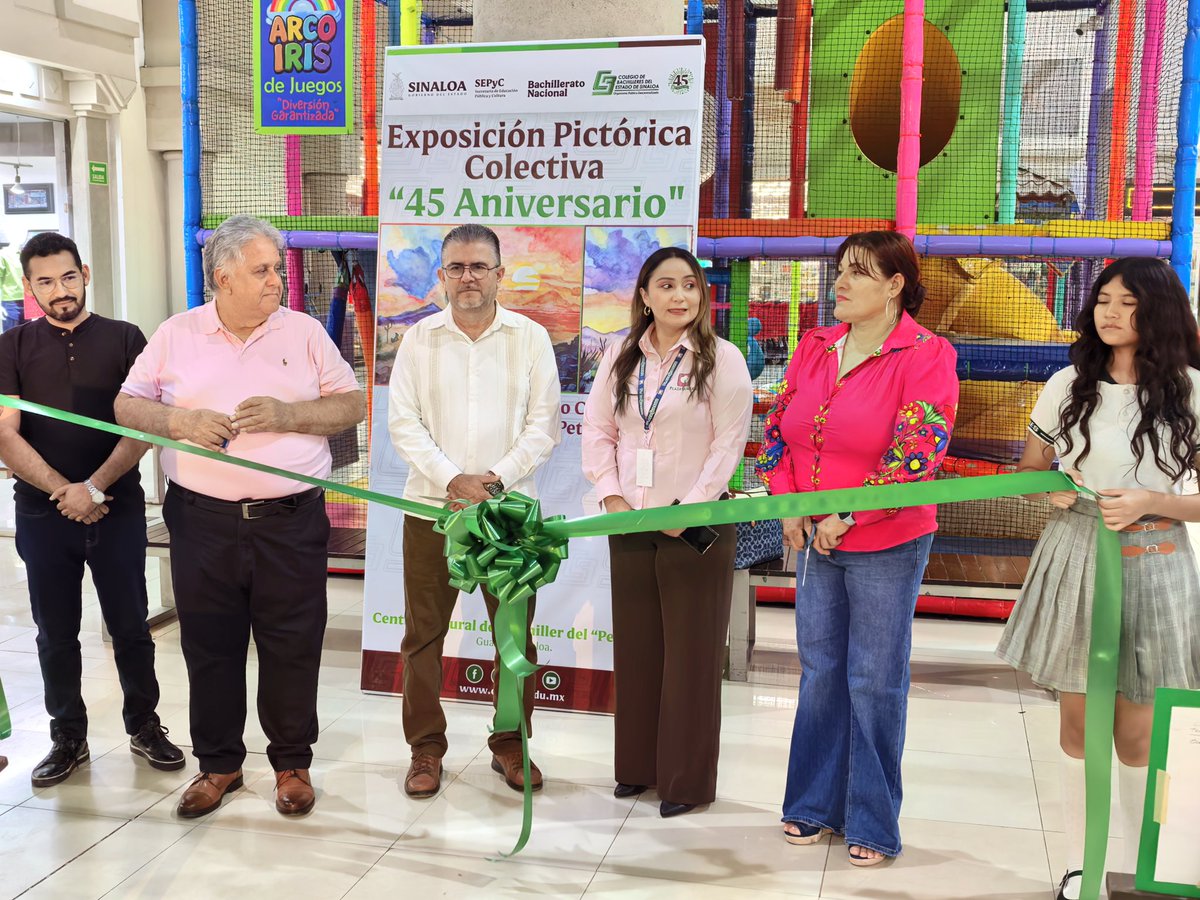 CobaesZonaO2's tweet photo. #45AniversarioCOBAES |Con la participación de autoridades educativas de @CobaesZonaO2, estudiantes y público en general, se realizó la Exposición Pictórica Colectiva “45 Aniversario”, muestra integrada por obras de alumnas y alumnos del Centro Cultural del Bachiller. https://t.co/zWH04qw9wc