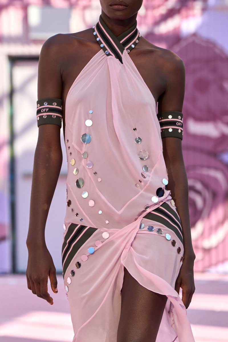 sohlalaa's tweet photo. This pink on the Barbie would be elite 

OLANDRIA OFF-WHITE 10x10
#OlandriaxOffWhite #10x10 https://t.co/3yGhxZ8lJI