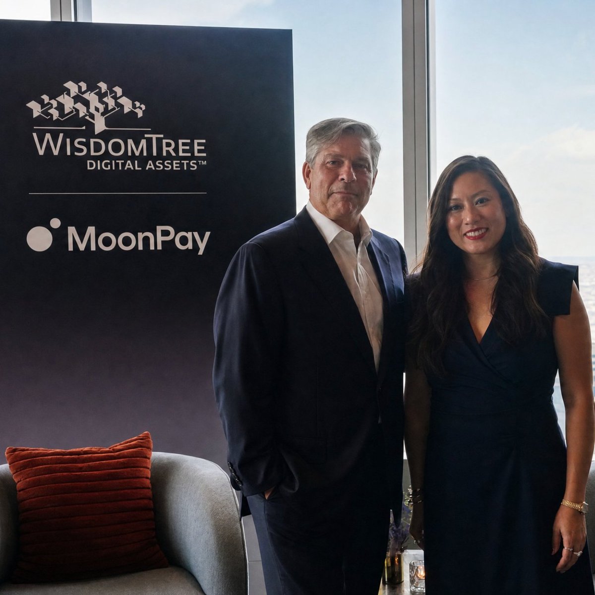 WisdomTreeOnchn's tweet photo. At WisdomTree, we've spent years working to advance onchain finance. 

From working with regulators at the SEC and testifying before Congress, to record-breaking inflows, we haven't stopped building.

CLARITY or not, here we come. https://t.co/JWi2J5cH14